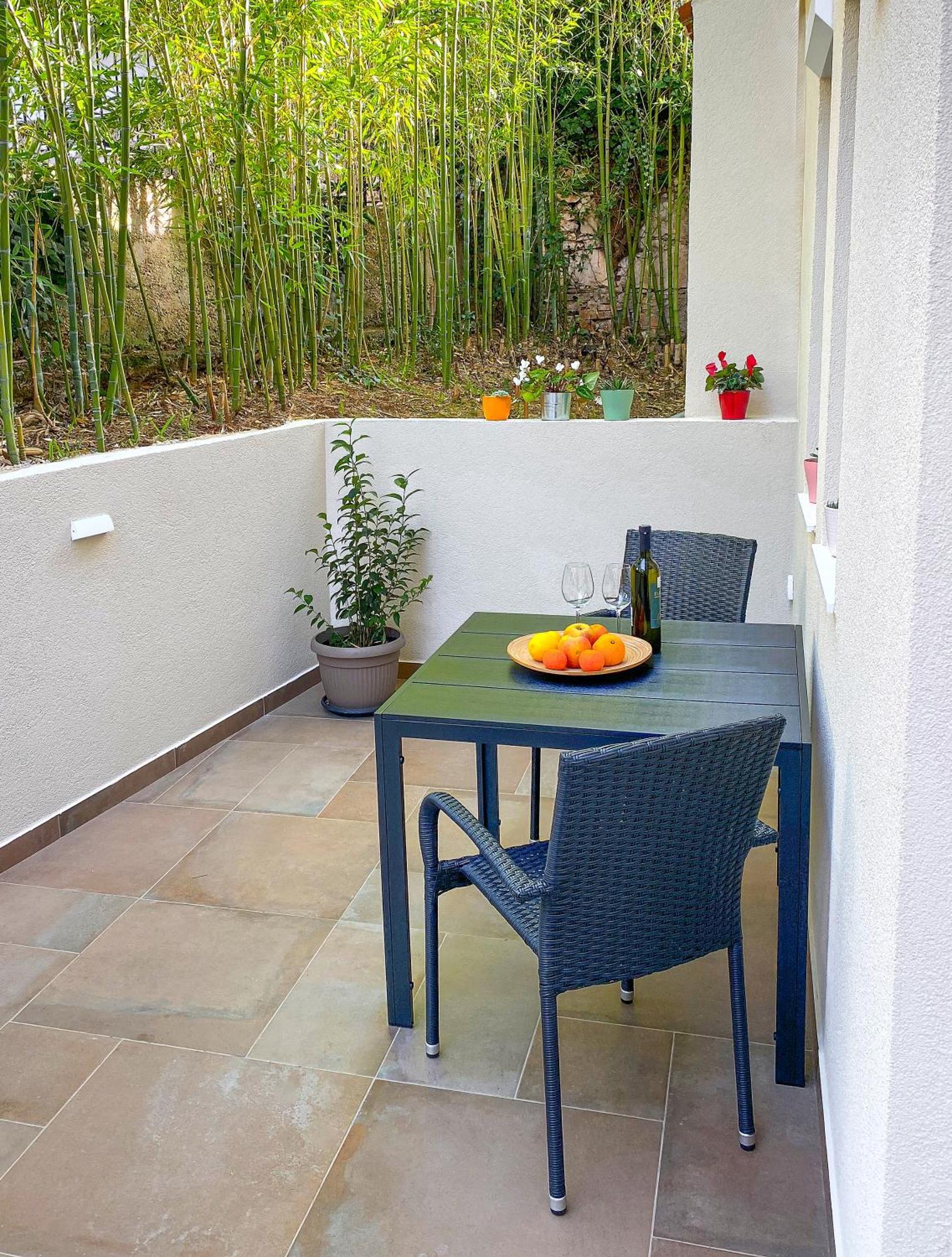 Apartments Tena With Private Parking Pula Exterior foto