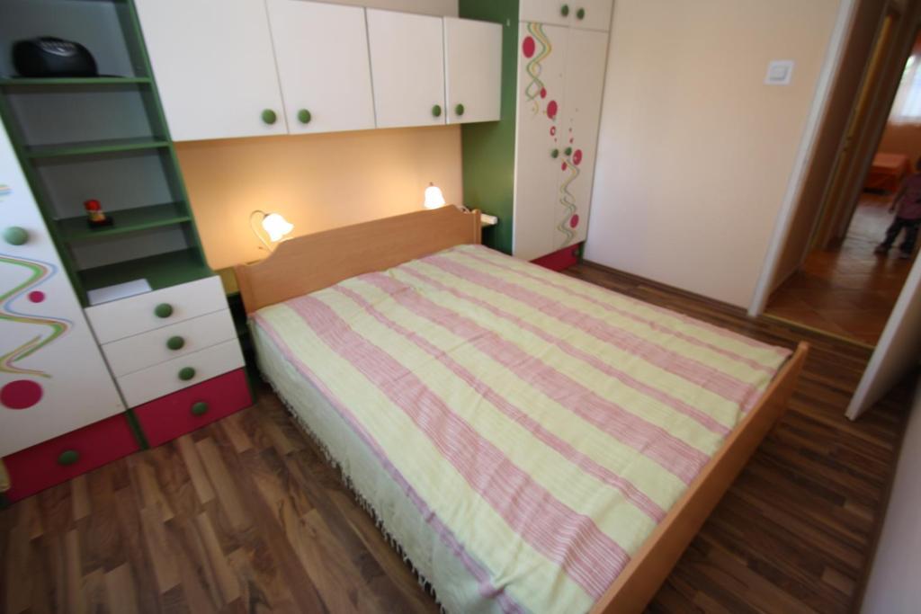 Apartments Tena With Private Parking Pula Zimmer foto
