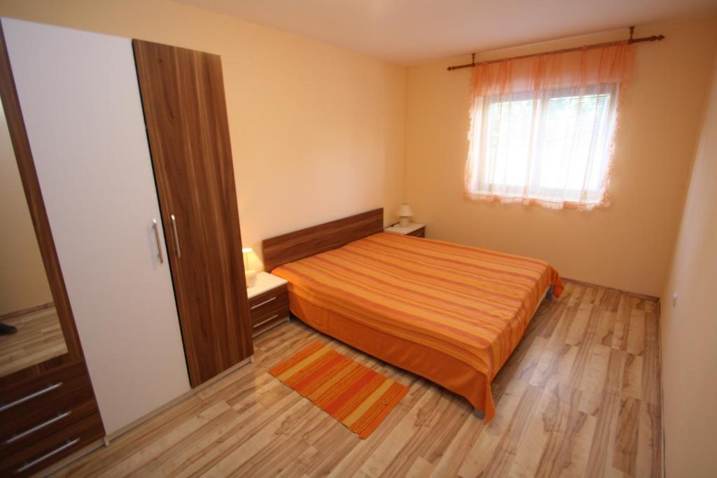 Apartments Tena With Private Parking Pula Zimmer foto